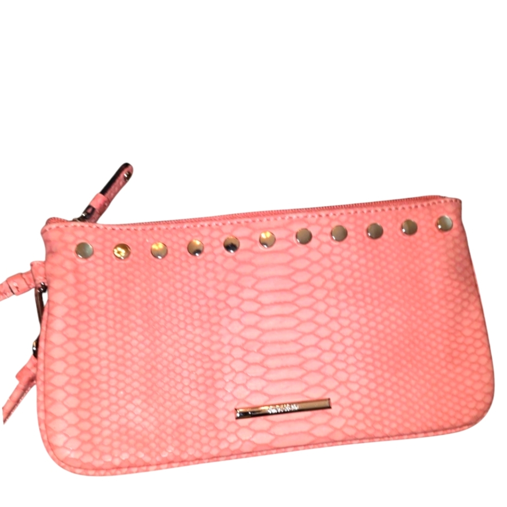 SOLD to @mariandbrunt West Blush Pink Wristlet with Silver Stud Detail - Picture 2 of 7